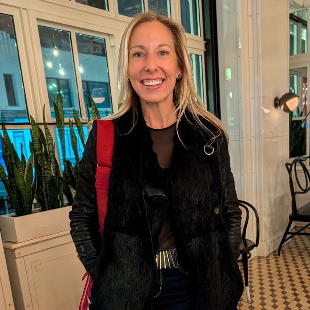 Meet your Posher, Whitney